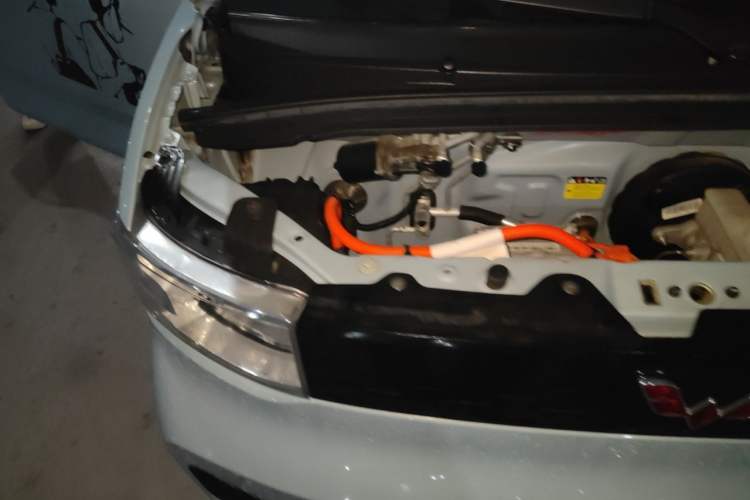Used Wuling Hongguang MINIEV 2022 Zizai Version Lithium Iron Phosphate Engine Bay Right