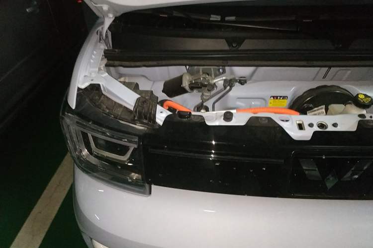 Used Wuling Hongguang MINIEV 2022 Convertible Model Engine Bay Right