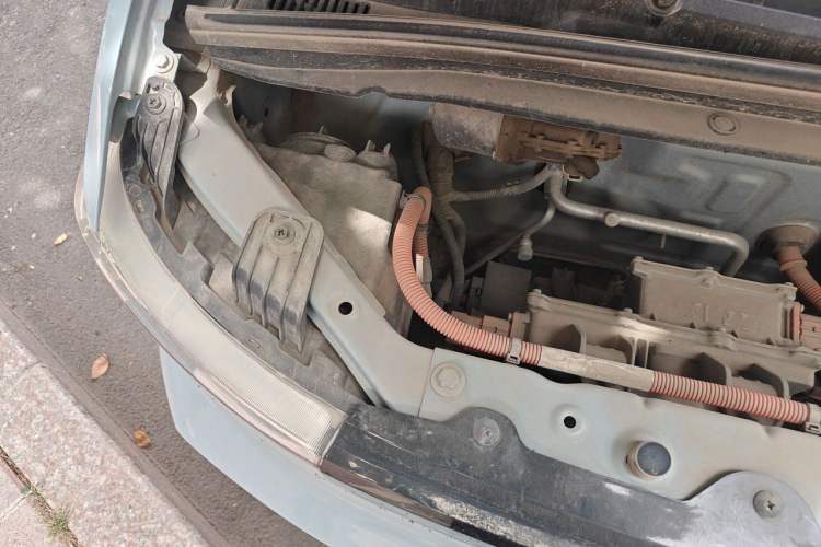 Used Wuling Hongguang MINIEV 2022 Easy Version Lithium Iron Phosphate Engine Bay Right