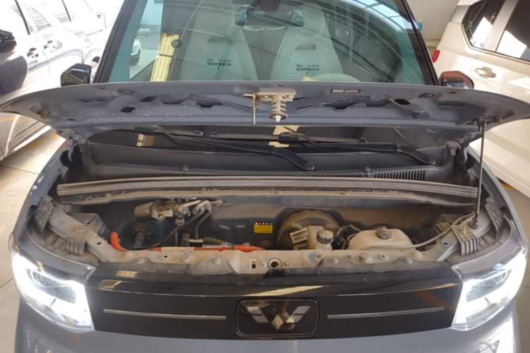 Used Wuling Hongguang MINIEV 2022 Macaron Premium Model – Lithium Iron Phosphate Engine Bay