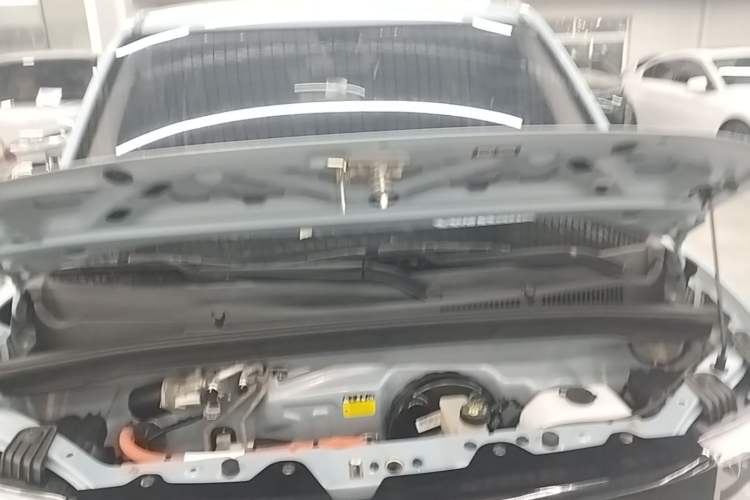 Used Wuling Hongguang MINIEV 2022 Zizai Version Lithium Iron Phosphate Engine Bay