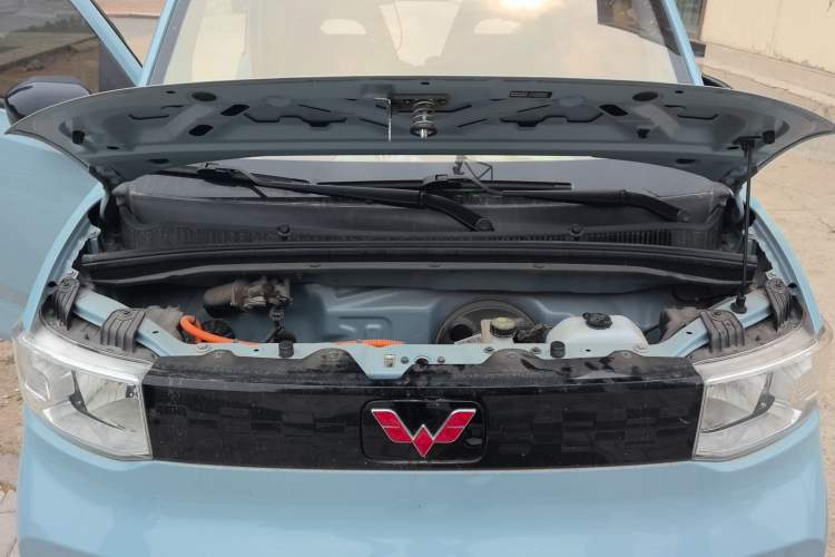 Used Wuling Hongguang MINIEV 2022 Easy Version Lithium Iron Phosphate Engine Bay