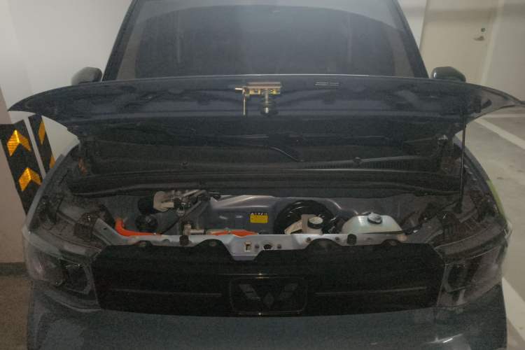 Used Wuling Hongguang MINIEV 2022 Macaron Premium Model – Lithium Iron Phosphate Engine Bay