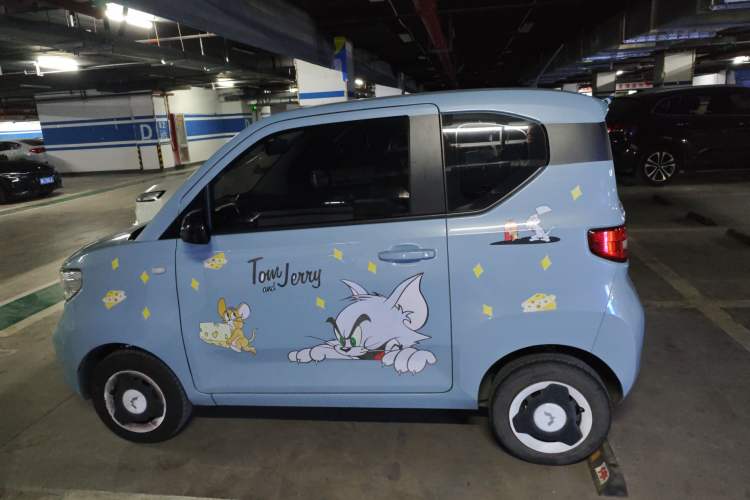 Used Wuling Hongguang MINIEV 2022 Zizai Version Lithium Iron Phosphate Exterior 2