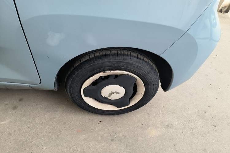 Used Wuling Hongguang MINIEV 2022 Zizai Version Lithium Iron Phosphate Exterior 2