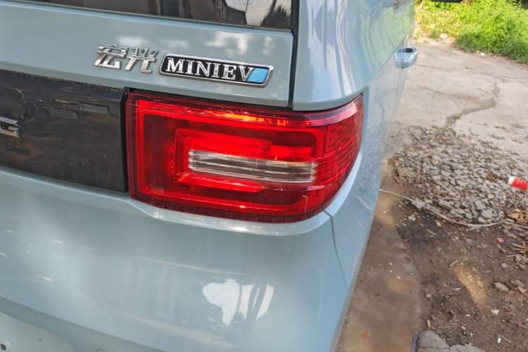 Used Wuling Hongguang MINIEV 2022 Easy Version Lithium-NMC Exterior 3