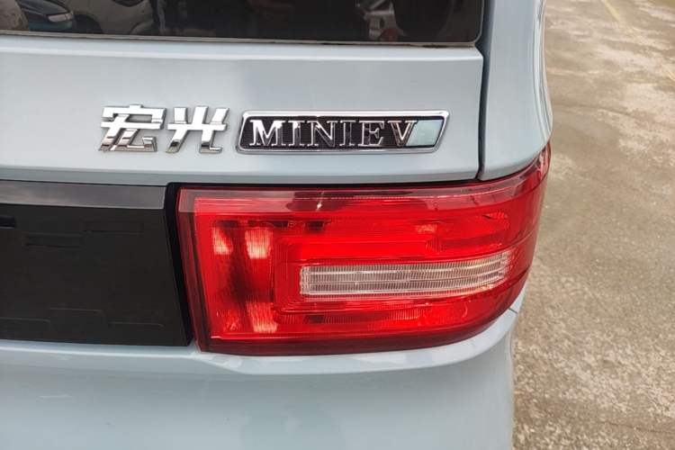 Used Wuling Hongguang MINIEV 2022 Zizai Version Lithium Iron Phosphate Exterior 3