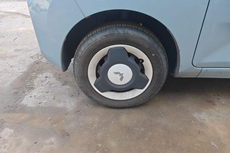 Used Wuling Hongguang MINIEV 2022 Easy Version Lithium-NMC Exterior 4