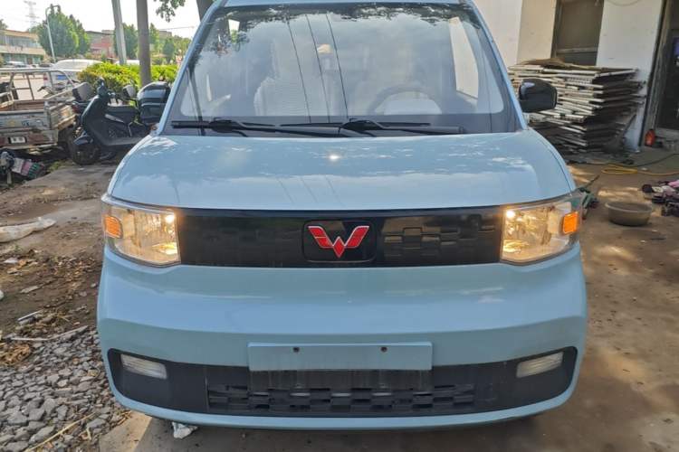Used Wuling Hongguang MINIEV 2022 Easy Version Lithium-NMC Front