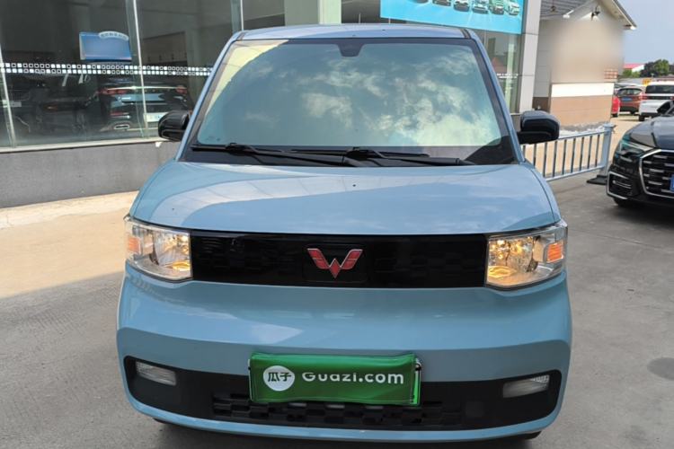 Used Wuling Hongguang MINIEV 2022 Easy Version Lithium Iron Phosphate Front