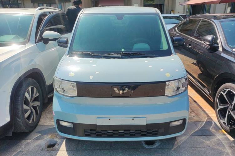 Used Wuling Hongguang MINIEV 2022 Macaron Fashion Model Lithium Iron Phosphate Front