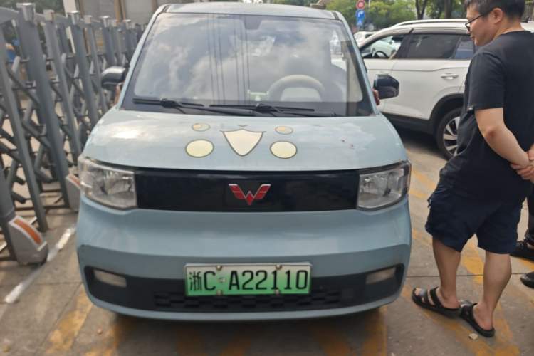 Used Wuling Hongguang MINIEV 2022 Easy Version Lithium Iron Phosphate Front