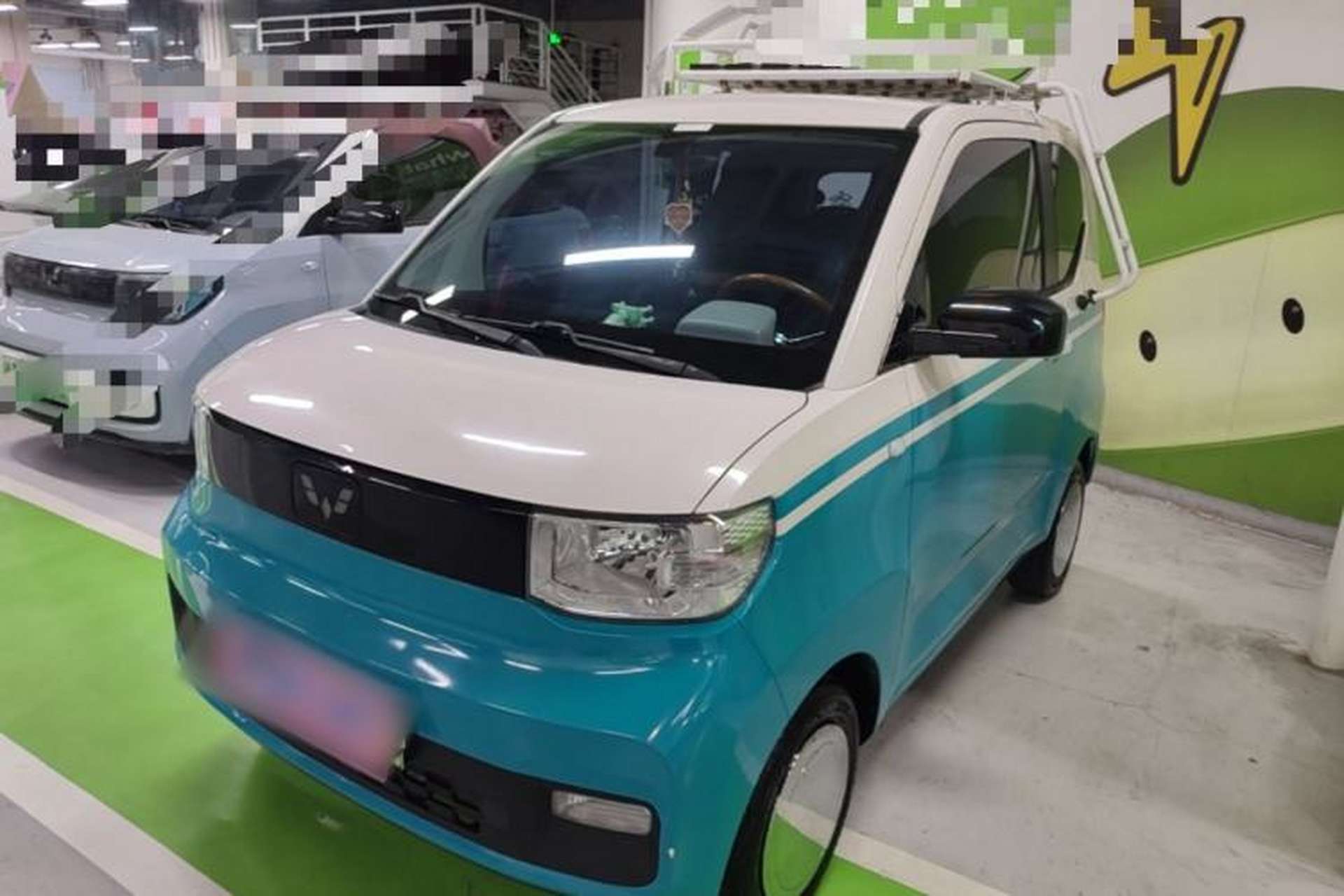 Used Wuling Hongguang MINIEV 2022 Zizai Version Lithium Iron Phosphate Front Left 45 Deg