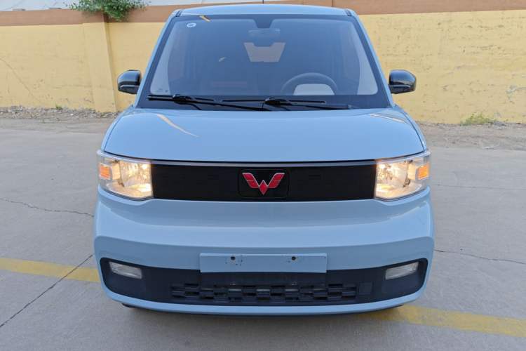 Used Wuling Hongguang MINIEV 2022 Easy Version Lithium-NMC Front