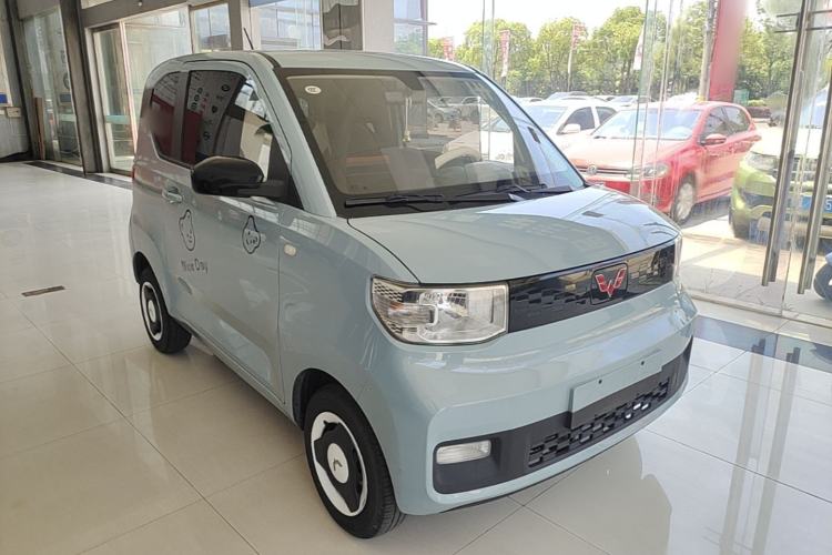 Used Wuling Hongguang MINIEV 2022 Zizai Version Lithium Iron Phosphate Front Right 45 Deg