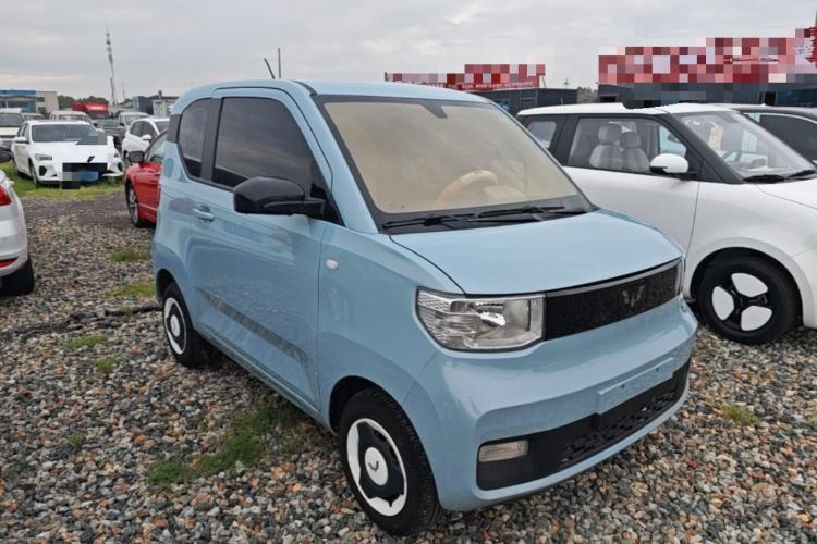 Used Wuling Hongguang MINIEV 2022 Zizai Version Lithium-NMC Front Right 45 Deg