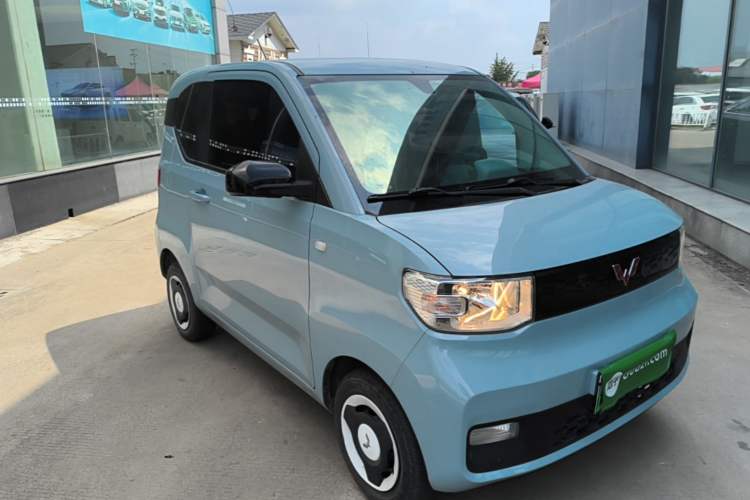 Used Wuling Hongguang MINIEV 2022 Easy Version Lithium Iron Phosphate Front Right 45 Deg