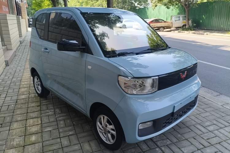 Used Wuling Hongguang MINIEV 2022 Zizai Version Lithium Iron Phosphate Front Right 45 Deg
