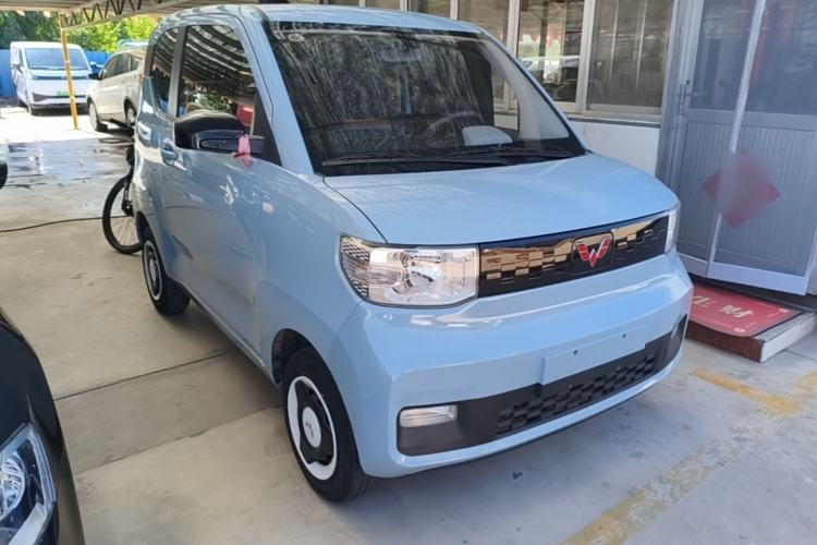 Used Wuling Hongguang MINIEV 2022 Easy Version Lithium Iron Phosphate Front Right 45 Deg