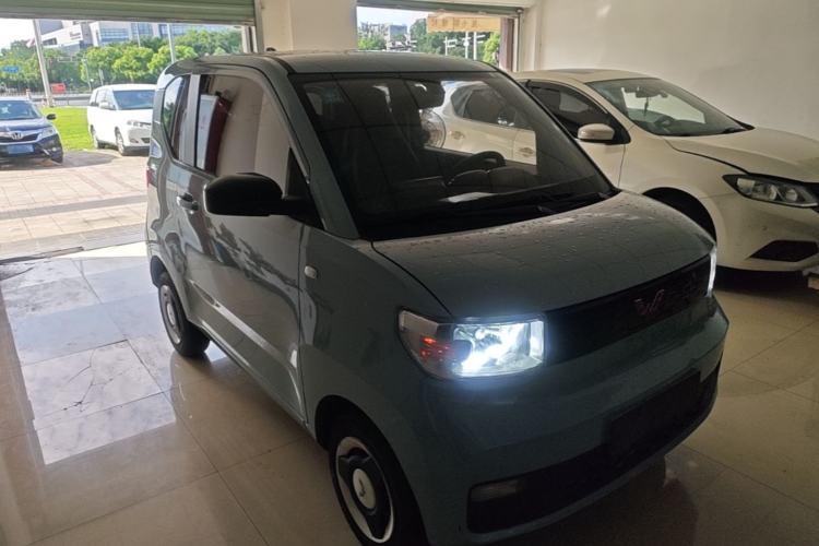 Used Wuling Hongguang MINIEV 2022 Easy Version Lithium Iron Phosphate Front Right 45 Deg