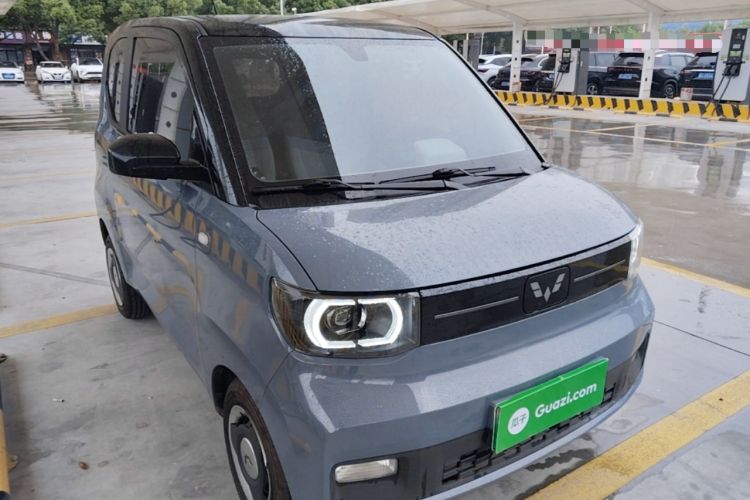 Used Wuling Hongguang MINIEV 2022 Macaron Premium Model – Lithium Iron Phosphate Front Right 45 Deg