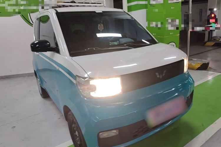 Used Wuling Hongguang MINIEV 2022 Zizai Version Lithium Iron Phosphate Front Right 45 Deg