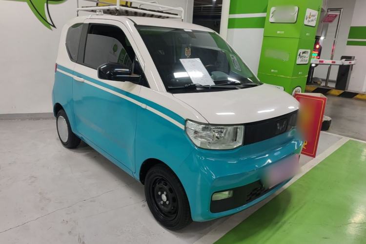 Used Wuling Hongguang MINIEV 2022 Zizai Version Lithium Iron Phosphate Front Right 45 Deg