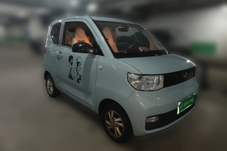 Used Wuling Hongguang MINIEV 2022 Zizai Version Lithium Iron Phosphate Front Right 45 Deg