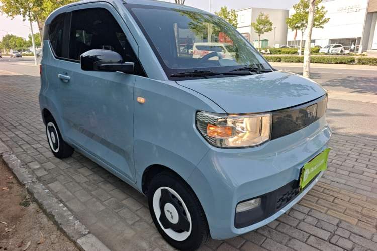 Used Wuling Hongguang MINIEV 2022 Enjoy Edition Lithium Iron Phosphate Front Right 45 Deg