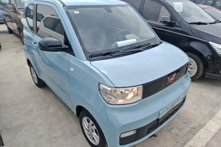 Used Wuling Hongguang MINIEV 2022 Zizai Version Lithium Iron Phosphate Front Right 45 Deg