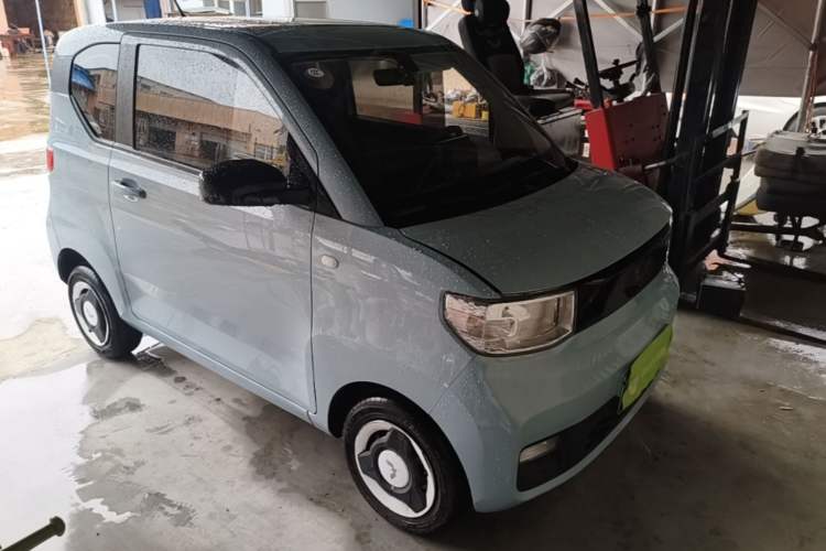 Used Wuling Hongguang MINIEV 2022 Zizai Version Lithium Iron Phosphate Front Right 45 Deg