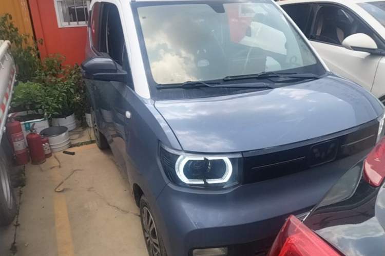 Used Wuling Hongguang MINIEV 2022 Enjoy Edition Lithium Iron Phosphate Front Right 45 Deg