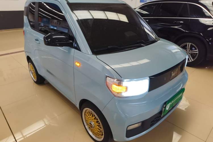 Used Wuling Hongguang MINIEV 2022 Enjoy Edition Lithium Iron Phosphate Front Right 45 Deg