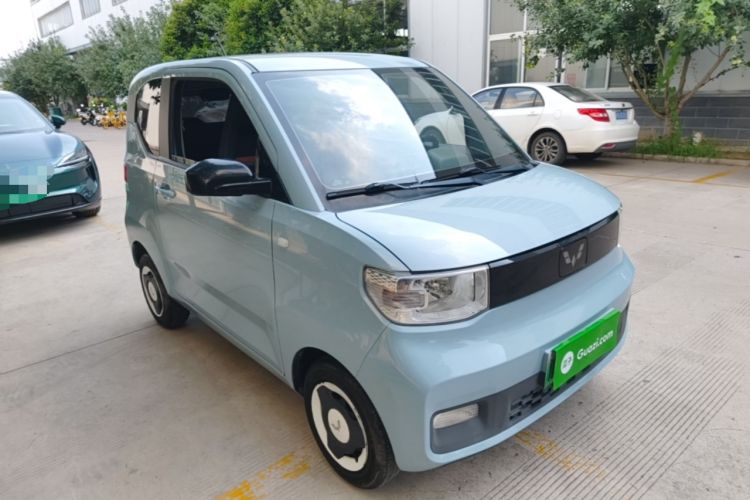 Used Wuling Hongguang MINIEV 2022 Zizai Version Lithium Iron Phosphate Front Right 45 Deg