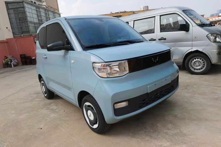 Used Wuling Hongguang MINIEV 2022 Zizai Version Lithium Iron Phosphate Front Right 45 Deg