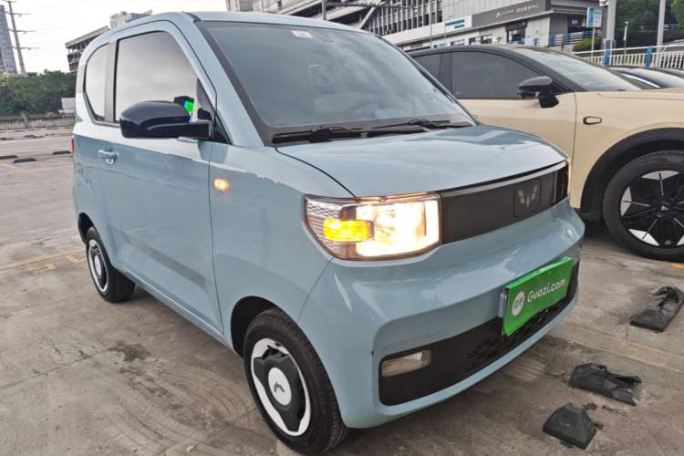 Used Wuling Hongguang MINIEV 2022 Zizai Version Lithium-NMC Front Right 45 Deg