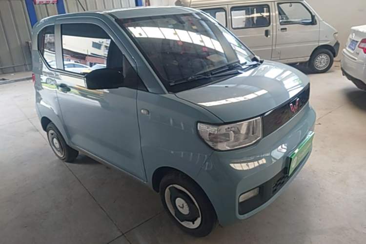 Used Wuling Hongguang MINIEV 2022 Easy Version Lithium Iron Phosphate Front Right 45 Deg