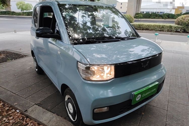 Used Wuling Hongguang MINIEV 2022 Zizai Version Lithium Iron Phosphate Front Right 45 Deg