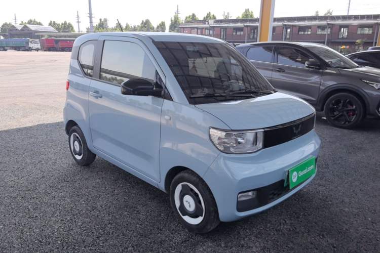Used Wuling Hongguang MINIEV 2022 Enjoy Edition Lithium Iron Phosphate Front Right 45 Deg