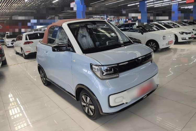 Used Wuling Hongguang MINIEV 2022 Convertible Model Front Right 45 Deg