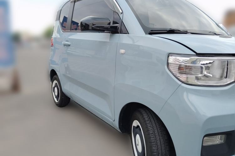 Used Wuling Hongguang MINIEV 2022 Zizai Version Lithium Iron Phosphate Front Right 45 Deg