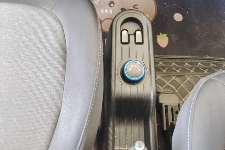 Used Wuling Hongguang MINIEV 2022 Zizai Version Lithium Iron Phosphate Gear Lever