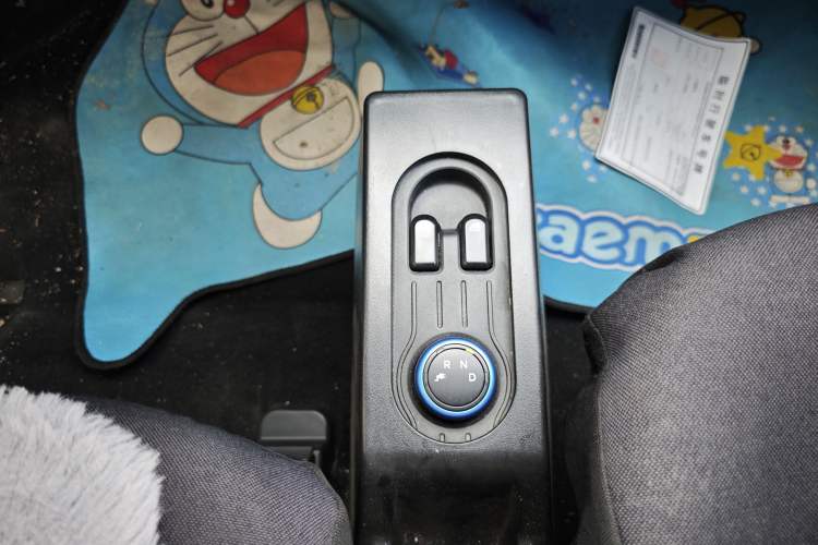 Used Wuling Hongguang MINIEV 2022 Easy Version Lithium Iron Phosphate Gear Lever