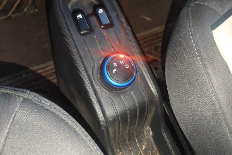 Used Wuling Hongguang MINIEV 2022 Zizai Version Lithium Iron Phosphate Gear Lever