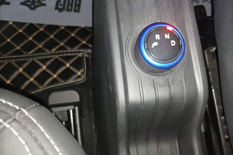 Used Wuling Hongguang MINIEV 2022 Enjoy Edition Lithium Iron Phosphate Gear Lever