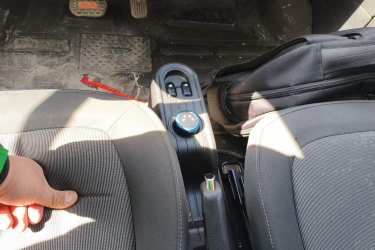 Used Wuling Hongguang MINIEV 2022 Easy Version Lithium Iron Phosphate Gear Lever