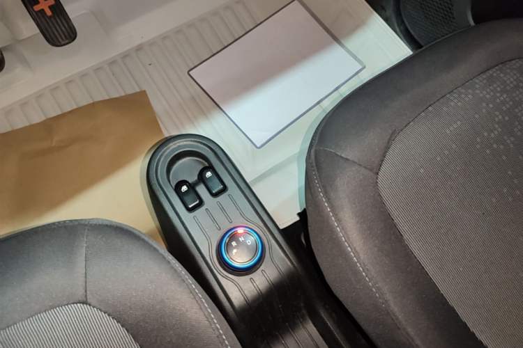 Used Wuling Hongguang MINIEV 2022 Zizai Version Lithium Iron Phosphate Gear Lever