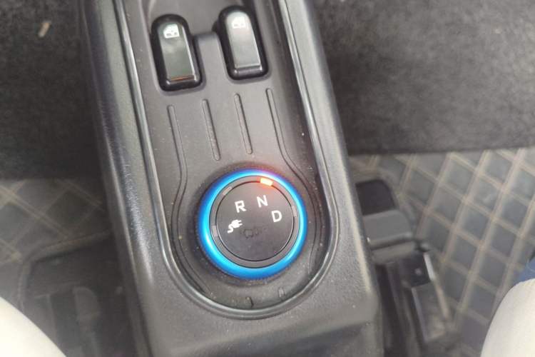 Used Wuling Hongguang MINIEV 2022 Zizai Version Lithium Iron Phosphate Gear Lever