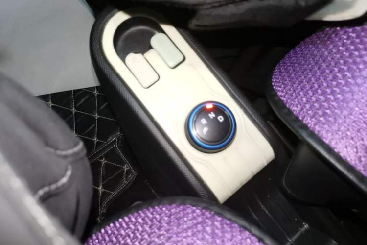 Used Wuling Hongguang MINIEV 2022 Enjoy Edition Lithium-Ion Battery Gear Lever