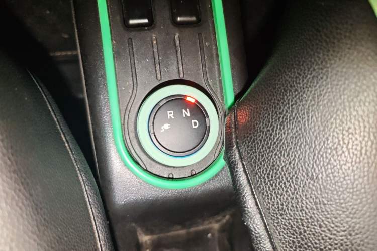 Used Wuling Hongguang MINIEV 2022 Enjoy Edition Lithium Iron Phosphate Gear Lever